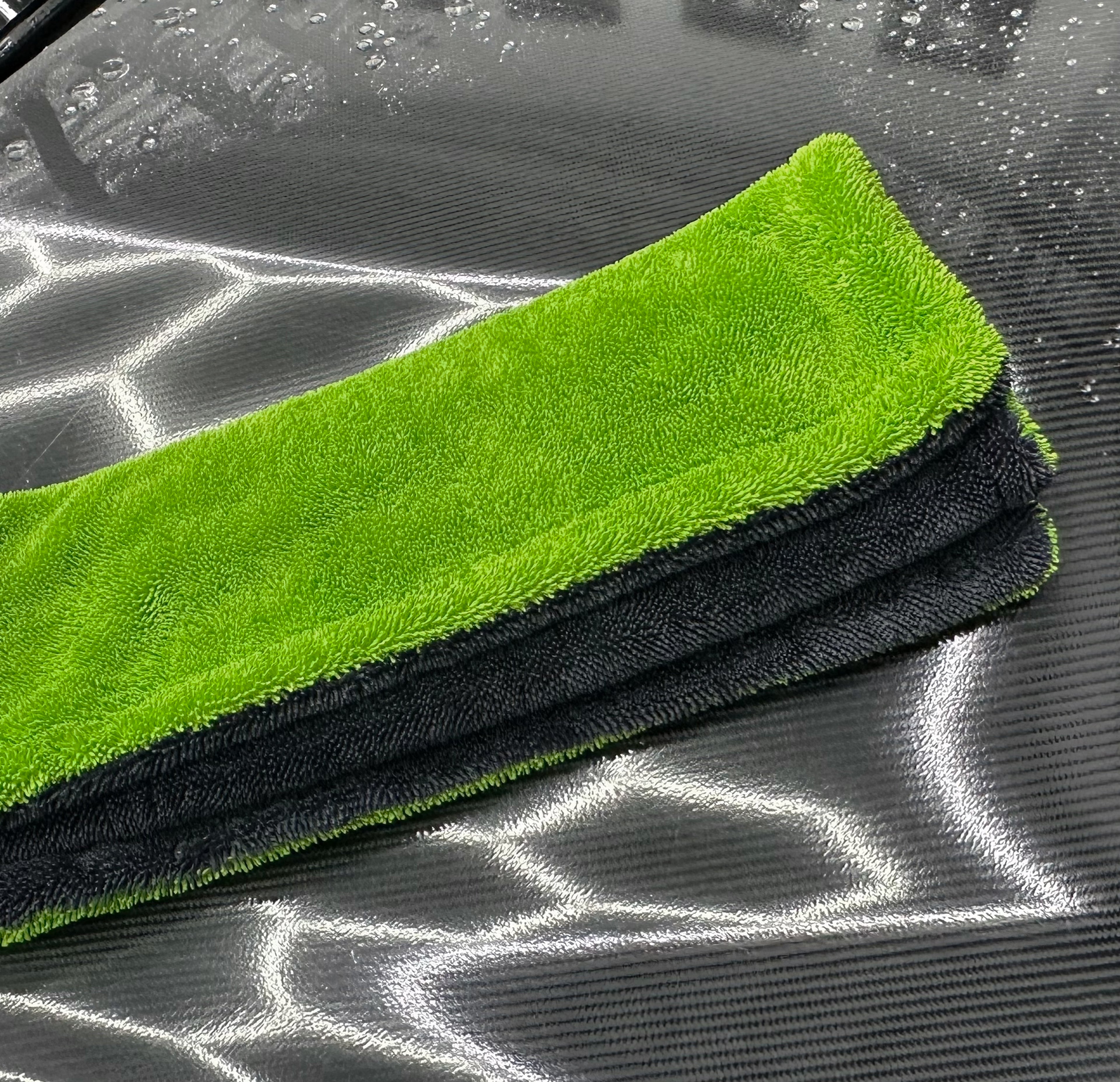 1200GSM Edgeless Twisted Loop Towel: The Ultimate Scratch-Free Car Dry