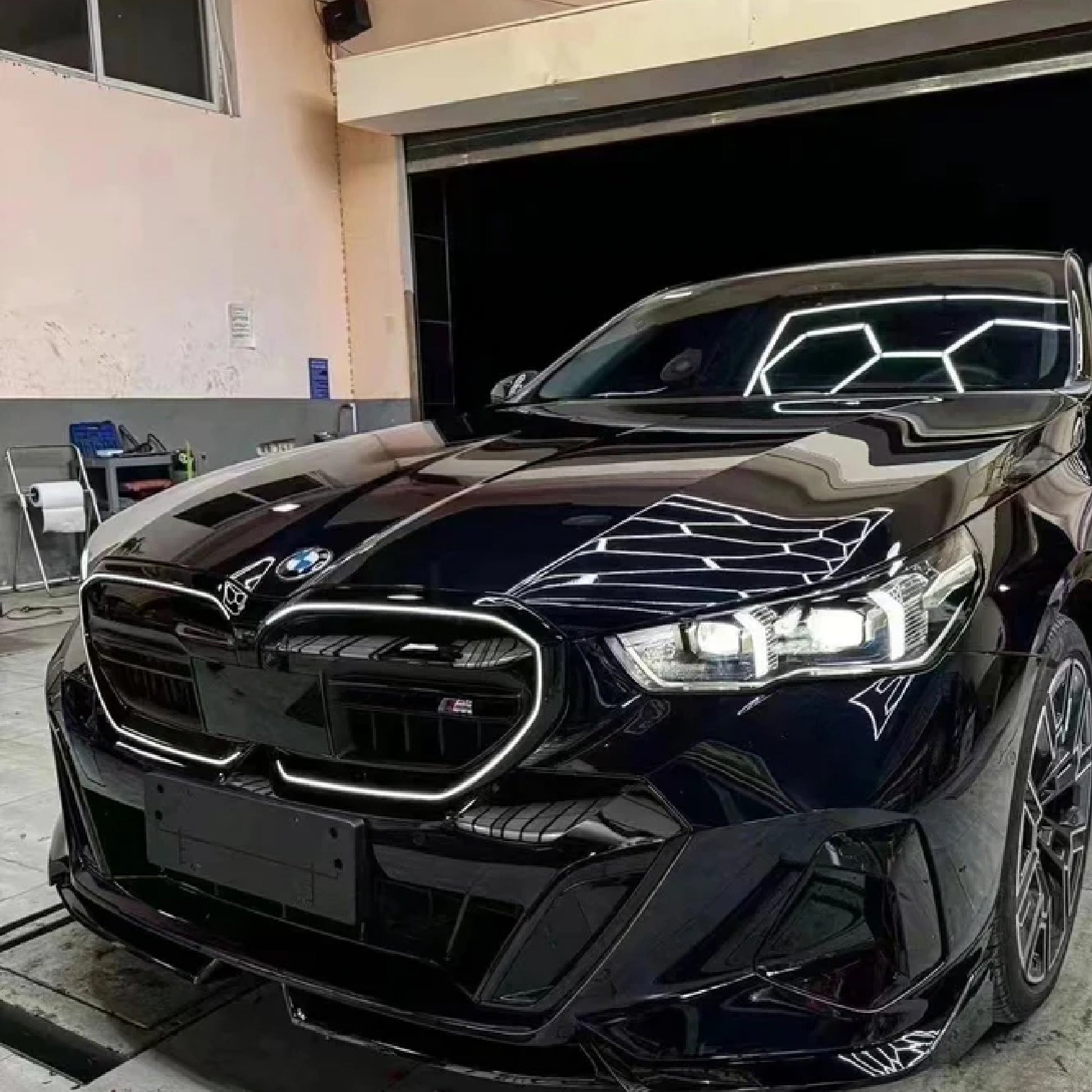 BMW 5 Series Glowing LED Grille Compatible with 2023-2026 Models G60 ABS Vertical Style Modification Parts